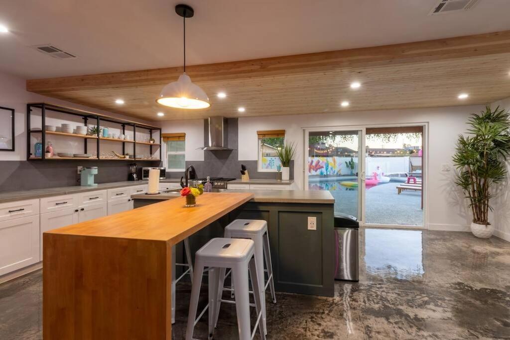 Love Oasis By Scottsdale Beach Club - New Bagian luar foto