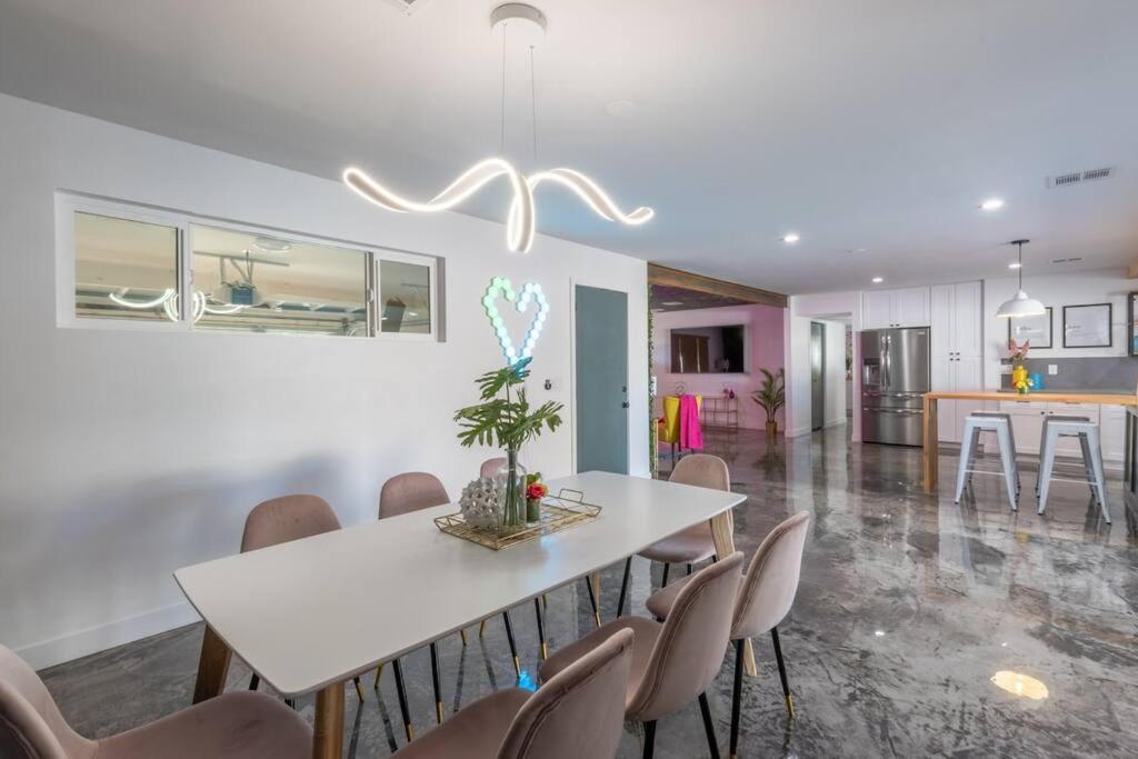Love Oasis By Scottsdale Beach Club - New Bagian luar foto